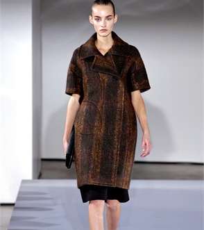 اعتمدي في شتاء 2014 قماش الموهير واختاريه من مجموعة Jil Sander