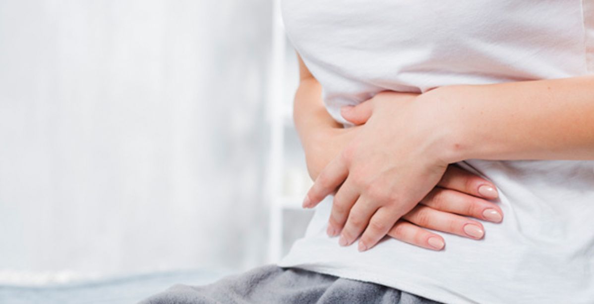 هل القولون يسبب تغير لون البراز 