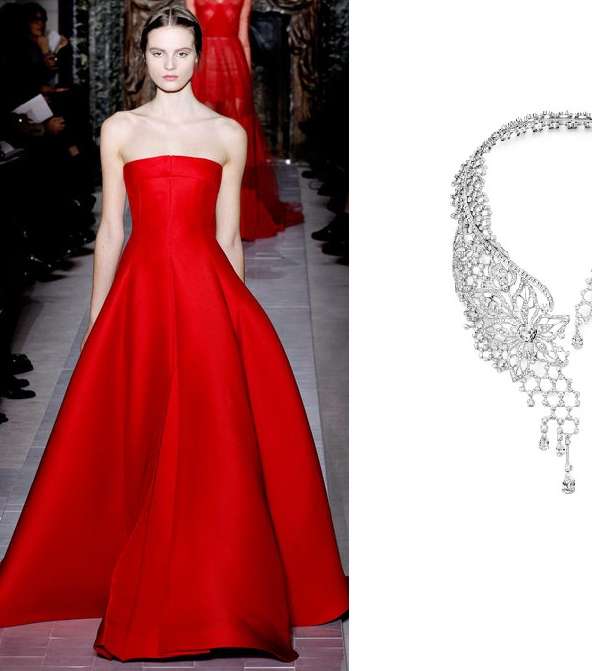 ضعي هذه القلادة من بياجيه مع فستان فالينتينو