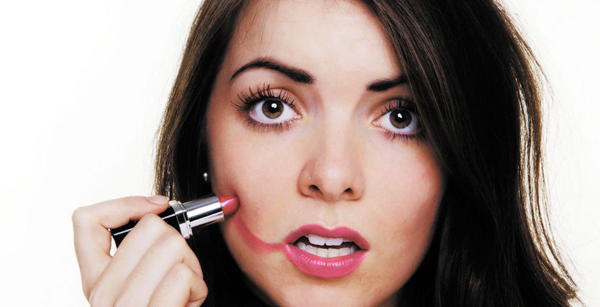 خطوات ماكياج لم تعد رائجة... استبدليها بالتالية