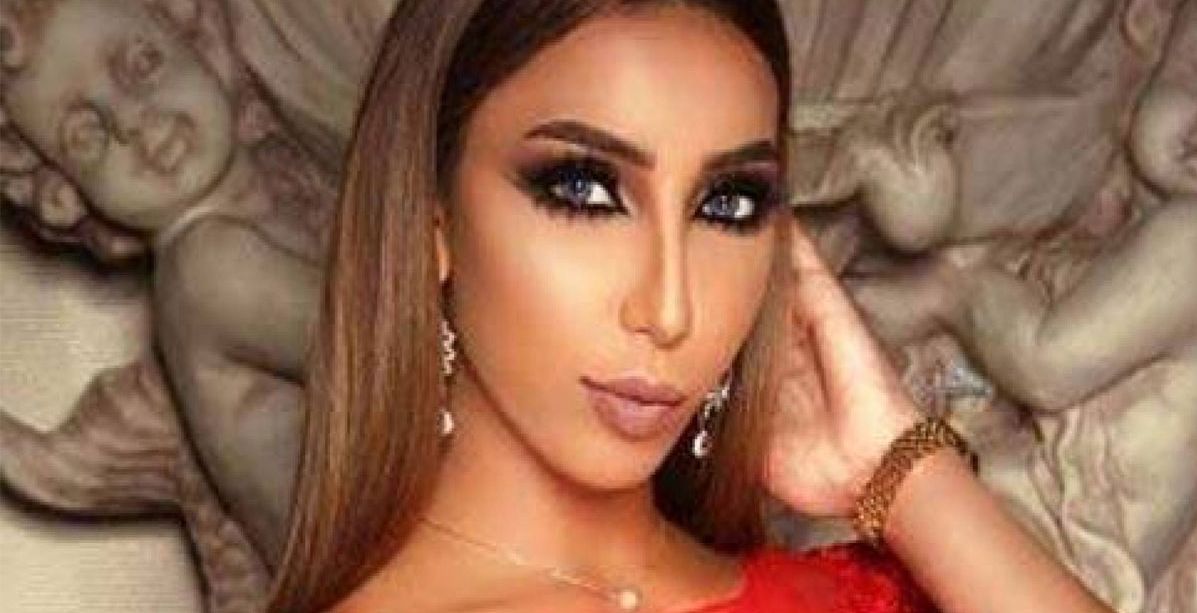 صورة قديمة لدنيا بطمة