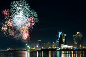 نجوم العالم العربي يضيئون ليالي دبي