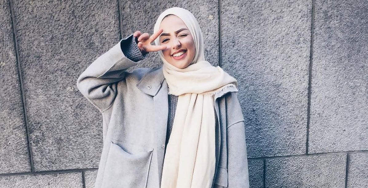ما هي الطريقة الافضل للف الحجاب اذا كنت ترتدين النظارات الطبية؟