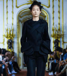 موضة السترات المنسقة مع السراويل الرسمية من Simone Rocha لصيف 2016