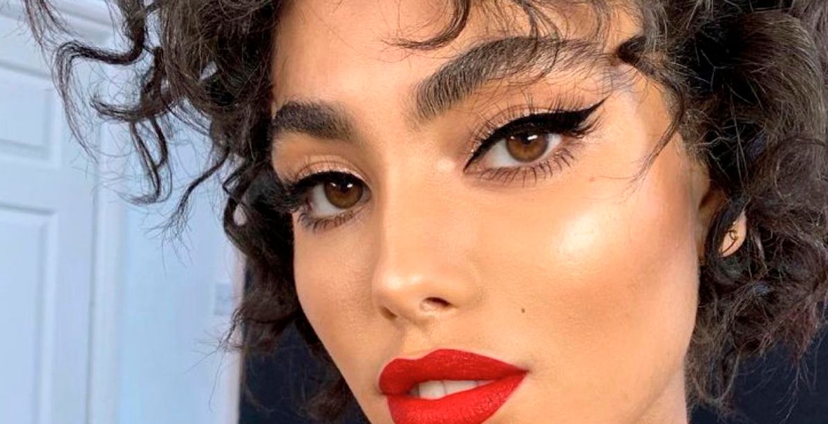 حيل غير متوقعة لرسم أيلاينر ممدود في ثوان