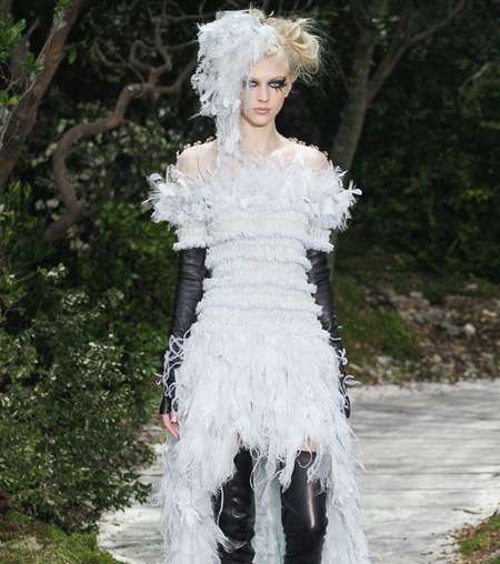 مجموعة Chanel للأزياء الراقية لربيع 2013
