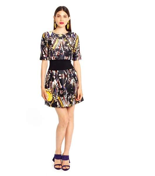 مجموعة أزياء Oscar de la Renta مميّزة بألوانها