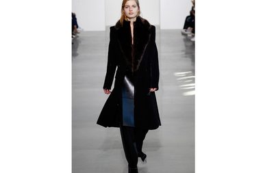 اكتشفي تصامبم كالفن كلاين لشتاء 2017