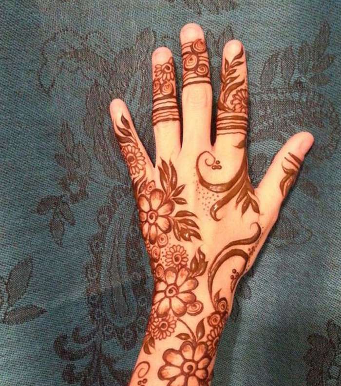 صور نقش يدين للعروس