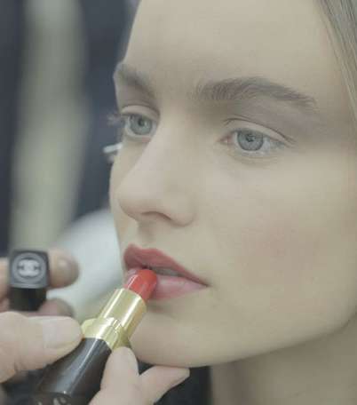 بالصور، مستحضرات CHANEL  لماكياج أسبوع الهوت كوتور الفرنسي