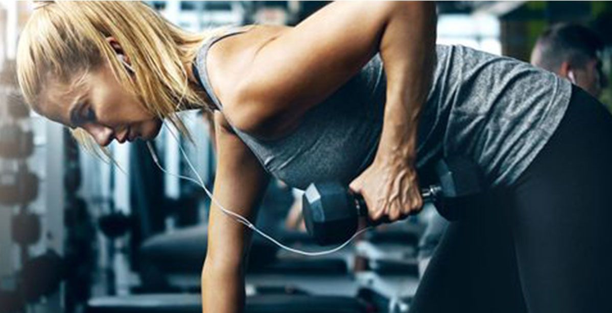 هل رفع الاثقال يؤثر على الدورة الشهرية