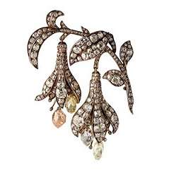إطلالة فخمة مع أكسسوارات  دار Chaumet الفخمة