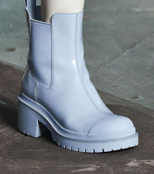 من صيحات الاحذية لصيف 2015، احذية الـ Rain Boot