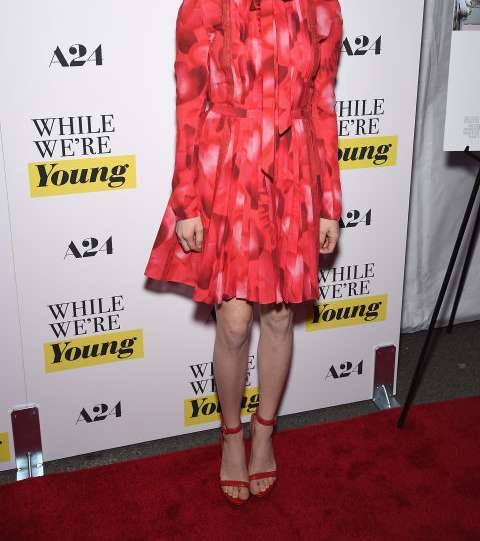 من اجمل الصيحات التي اعتمدتها النجمات مؤخراً، الفستان المطبع القصير