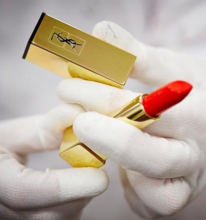 بالصور، أحمر شفاه Rouge Pur Couture والأسطورة التي تحققت