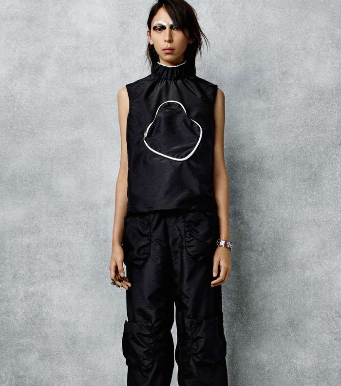 موضة الاقمشة المبطنة والفضفاضة من JW Anderson