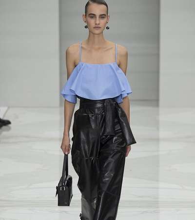 تعرفي على أجمل اللوكات مع دار Salvatore Ferragamo