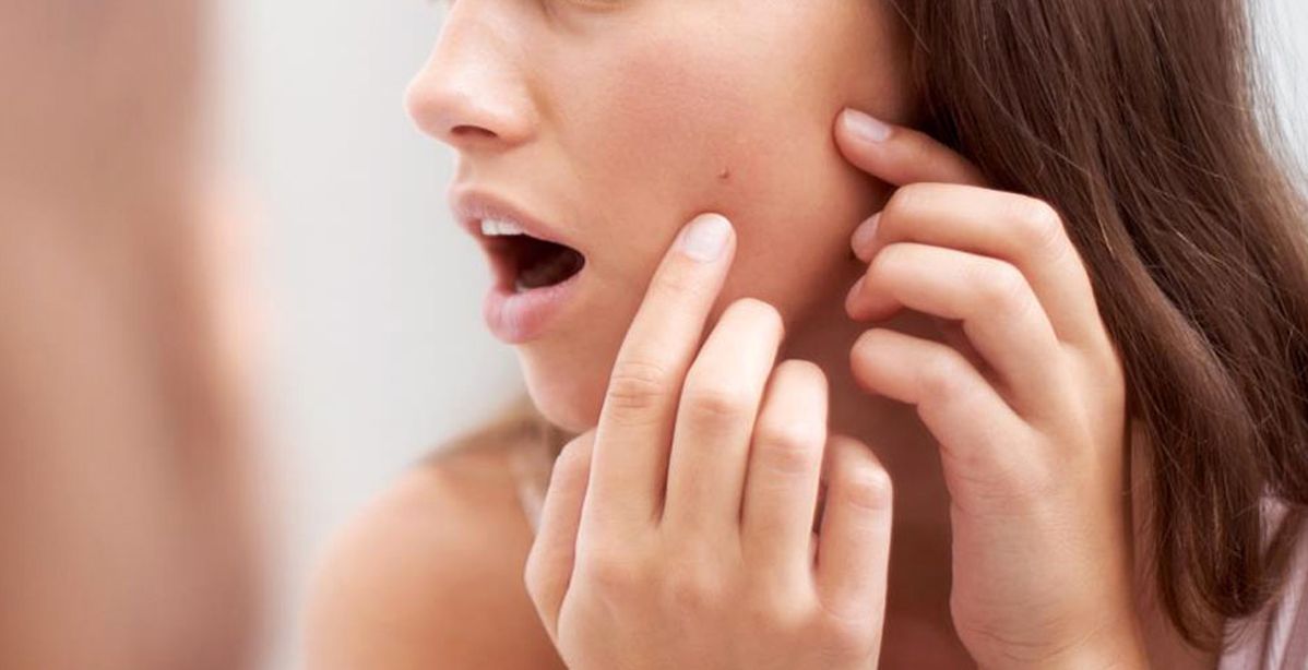 خطوات تجميل من غير المسموح تطبيقها أثناء الدورة الشهرية