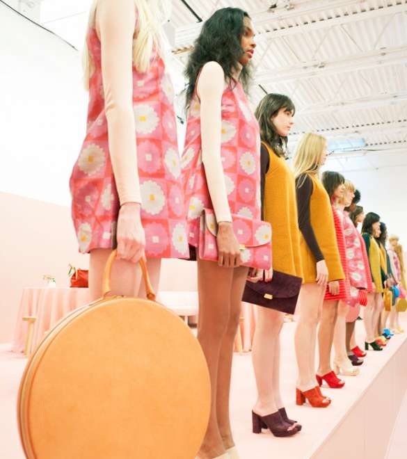 اليك حقائب وجزم لصيف 2016 من Mansur Gavriel من اسبوع الموضة في نيويورك
