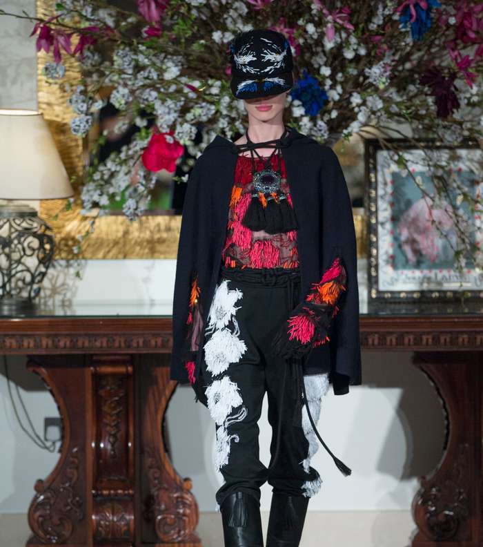 اجمل تصاميم البير الباز تكتشفينها في حفل لانفان في دبي