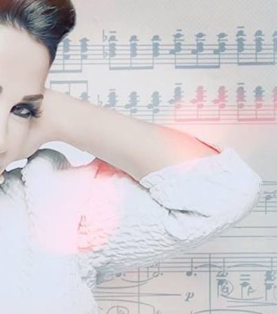 ديانا حداد تختار الإطلالة الخليجية