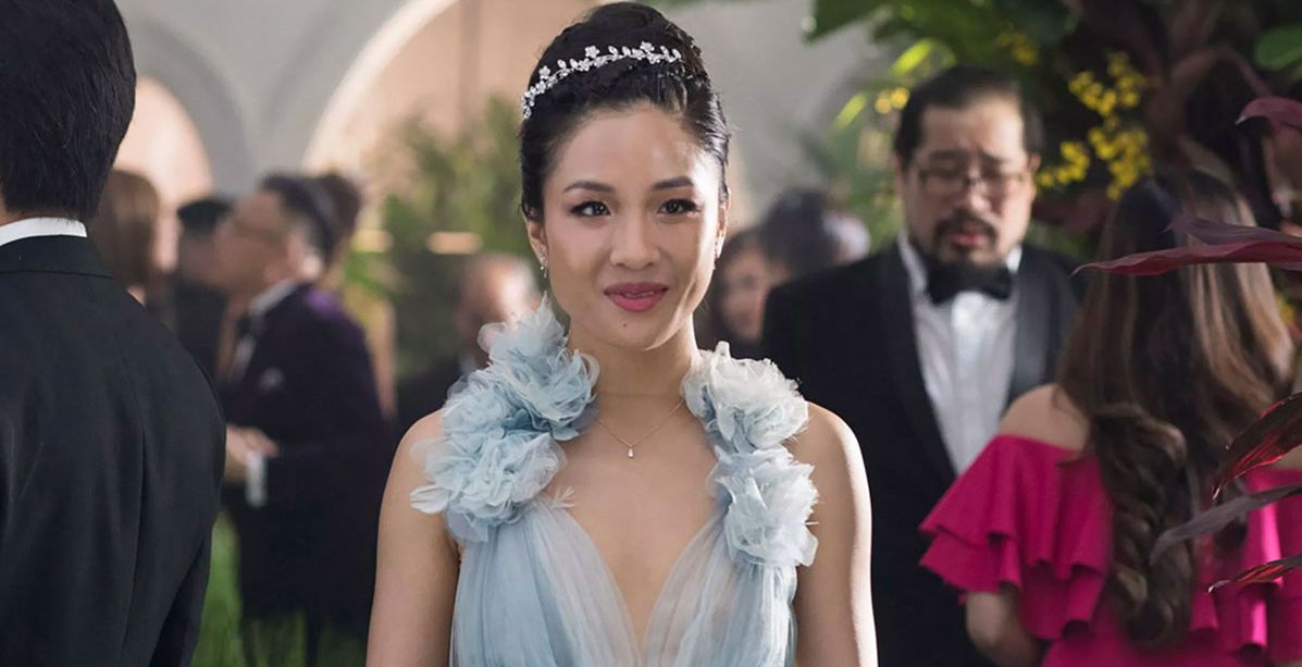 الحياة الحقيقية لبطلات Crazy Rich Asians والحيل التجميلية التي تبقي بشرتهن مثالية!
