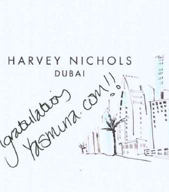 فريق هارفي نيكولز يشارك حبه لياسمينة ببطاقة تهنئة مميّزة