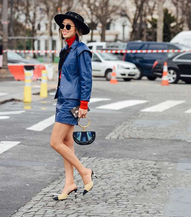 Aimee Song ترتدي حقيبة كلوي مع مسكة يد باسلوب Bracelet