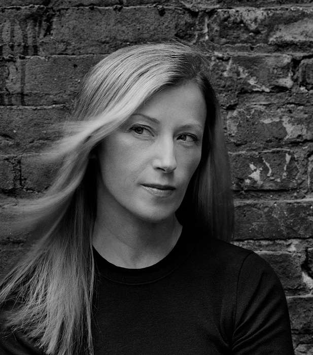 من الذين شاركوا في تصميم حقائب مميّزة للويس فويتون، Cindy Sherman