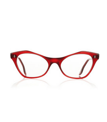 نظارات طبية باللون الأحمر