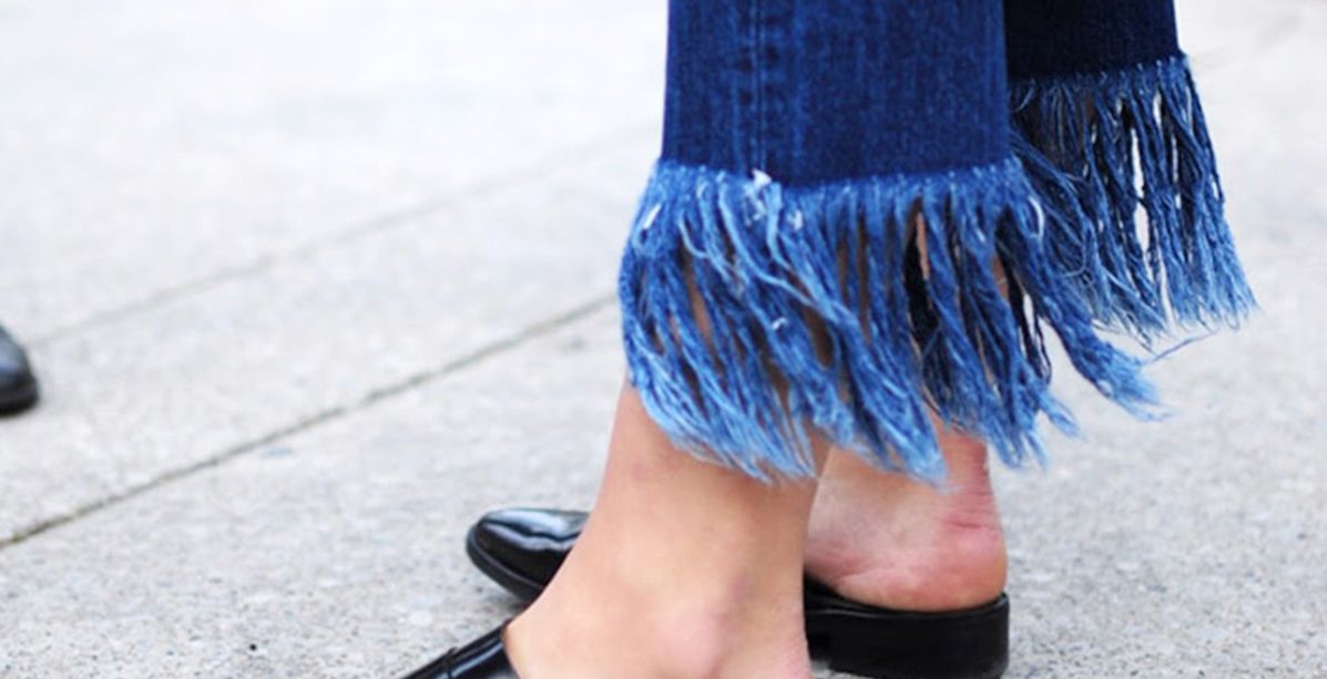 اكتشفي قصة الجينز الرائجة هذا الموسم