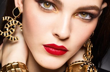 Les Ornements de Chanel: مجموعة مكياج الأعياد لعام 2019