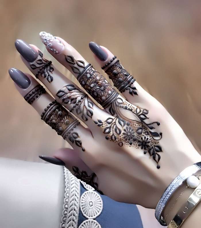 صور احلا نقش حناء جديد وناعم