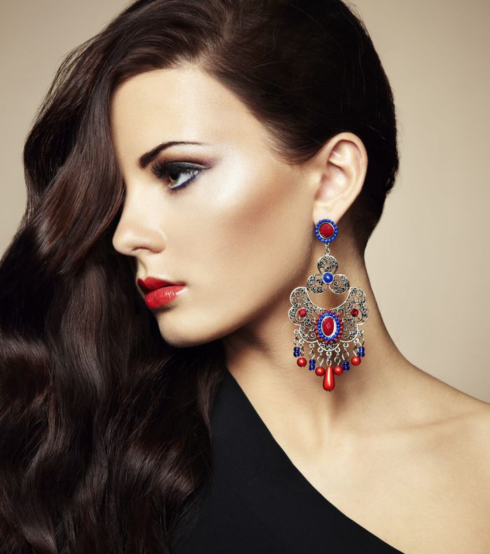 صور اجمل الوان مكياج لفستان اسود