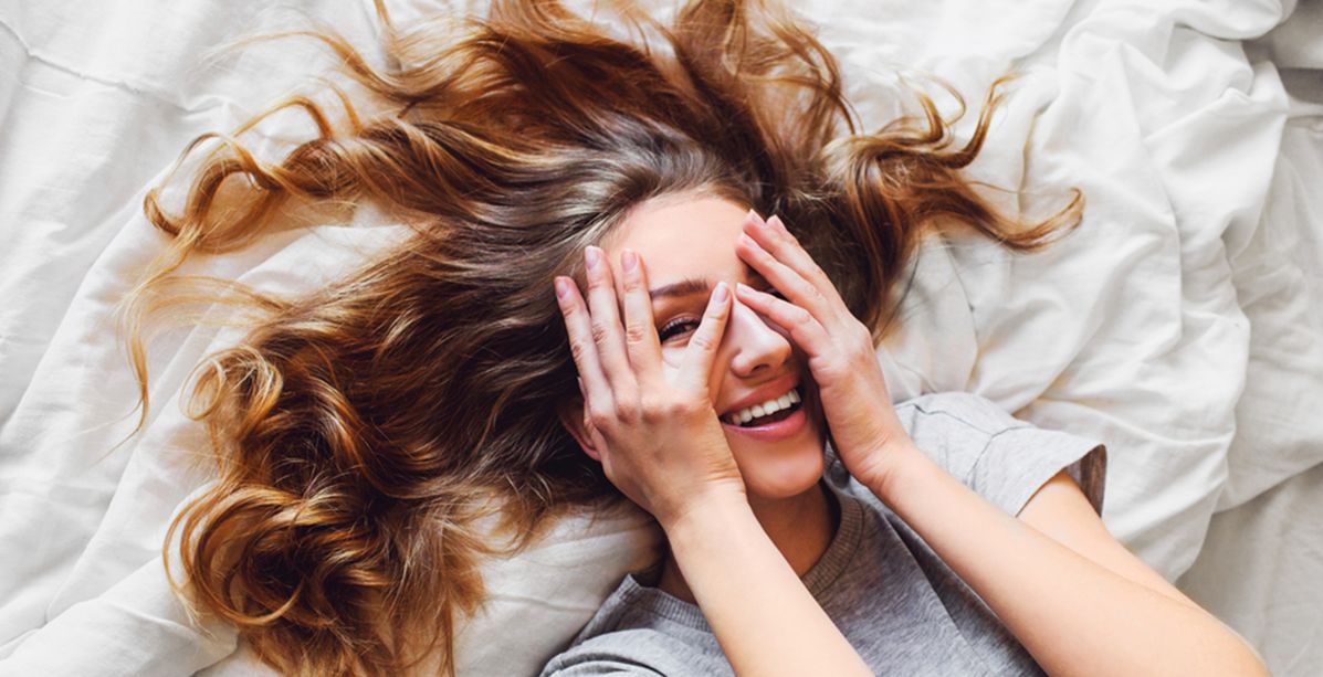 تضحك كثيراً وتُضحك الآخرين إلا انها الأشد ألماً! من هي مولودة هذا البرج؟