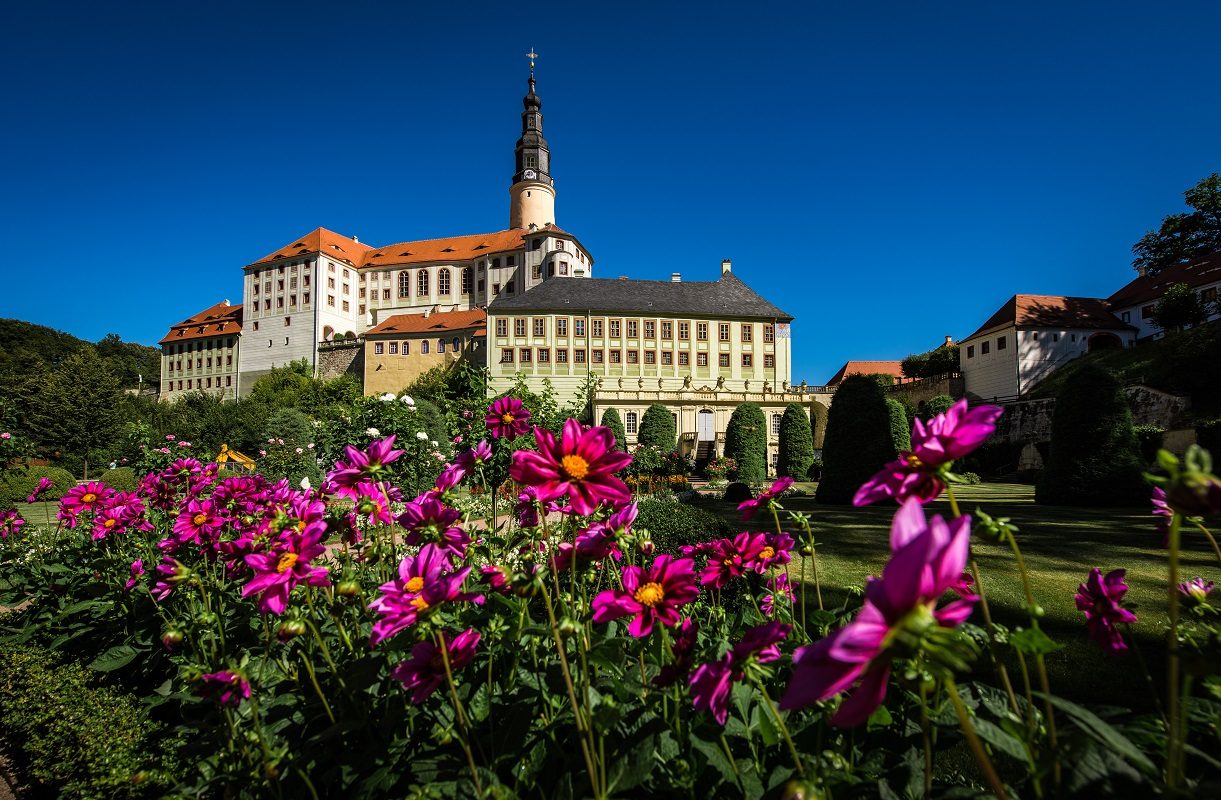 قلعة Weissenstein التي تتميّز بحدائقها الخلابة وتاريخها الحافل