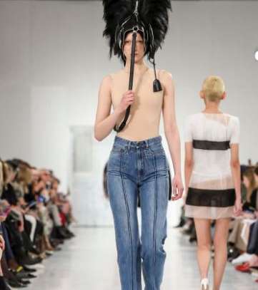 استوحي اطلالاتك هذا الموسم مع مجموعة Maison Martin Margiela لشتاء 2018