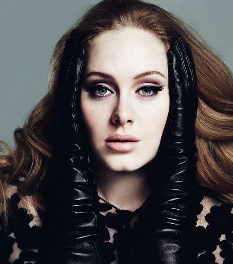 المكياج الترابي للفستان الأسود