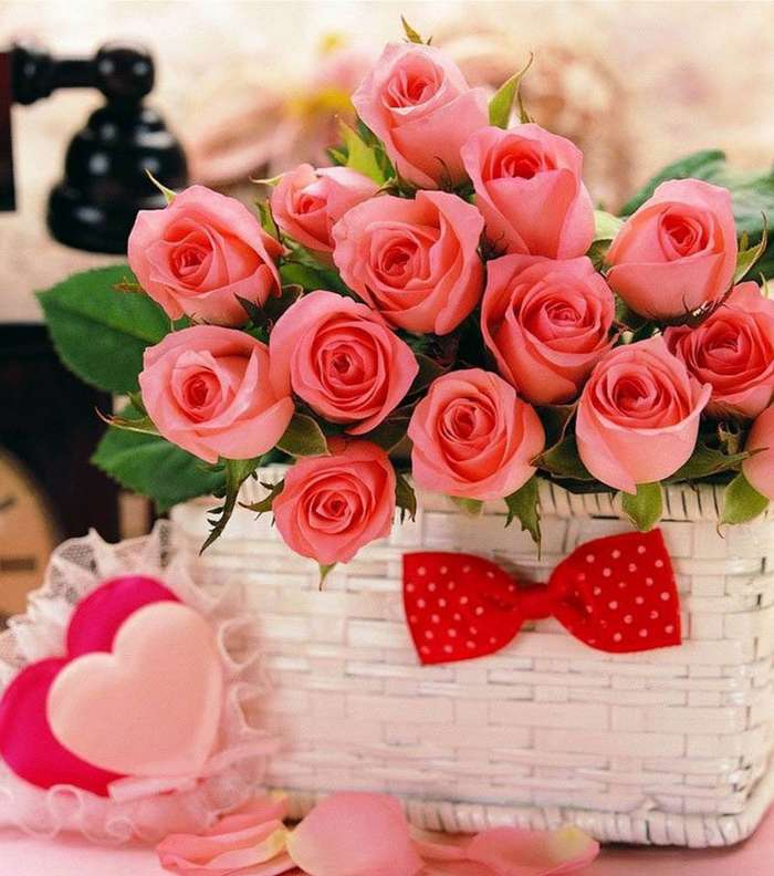 اختاري الورد الزهري