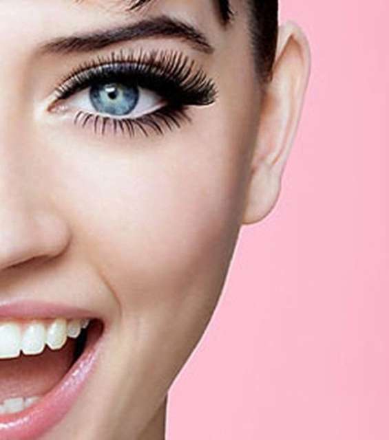 الماسكارا التي تطوّل الرموش بطريقة دراماتيكيّة 