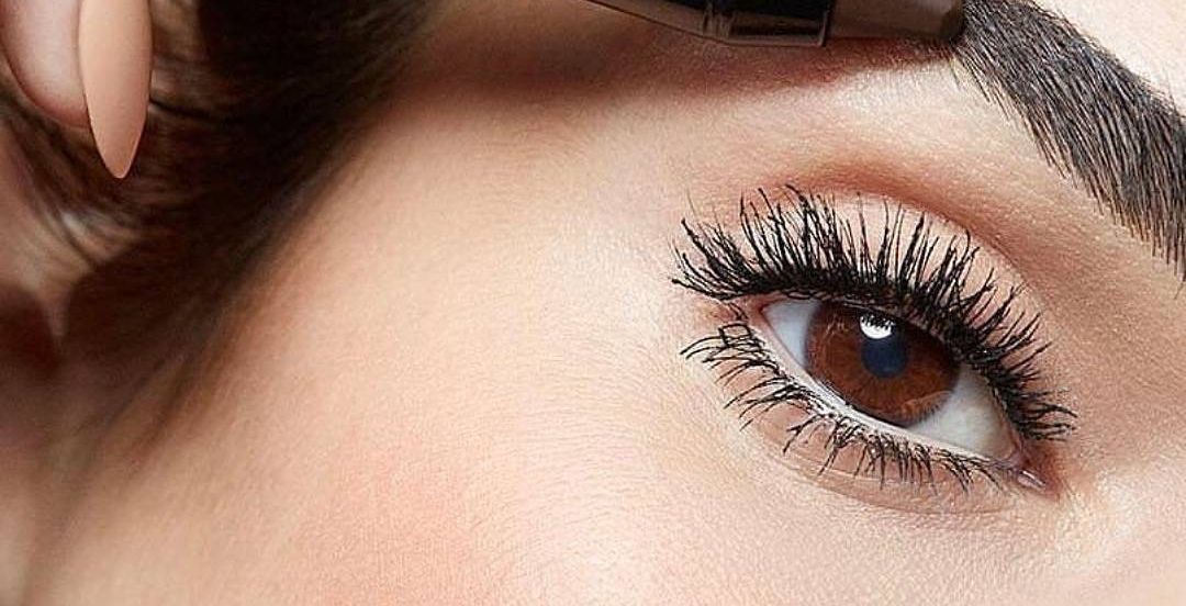 افضل قلم حواجب ماركة فخمة