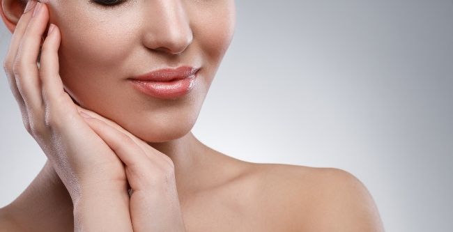 أفضل خلطات تنظيف البشره للوجه والجسم