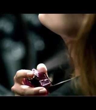 دعي عطركِ يتكلّم عنكِ!