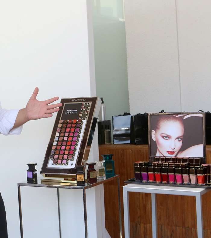 كريستيان أبو حيدر خلال إلقائه محاضرة عن المجموعة