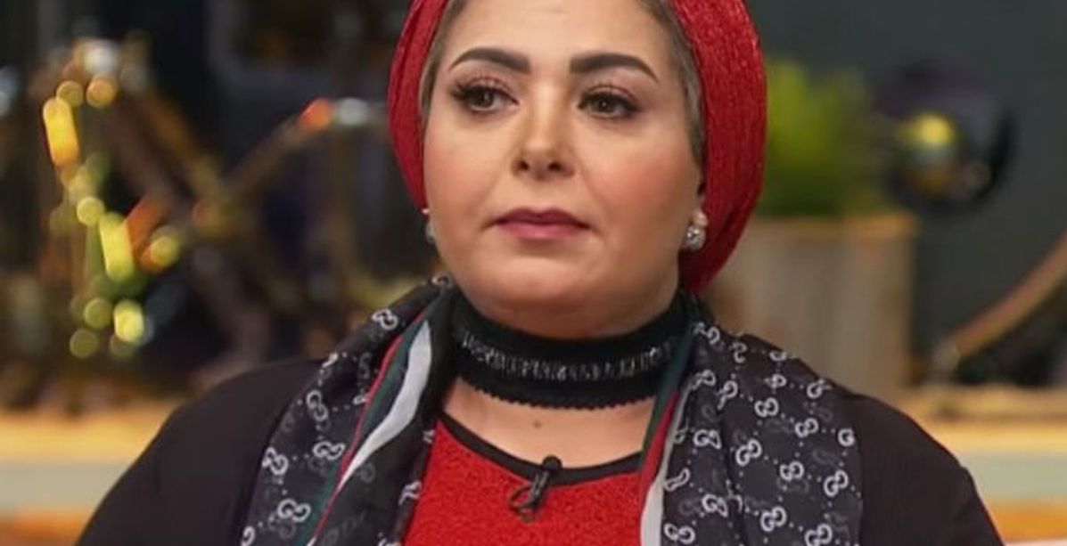 الفنانة المصريّة صابرين تخلع الحجاب وتطل بالشعر الأشقر