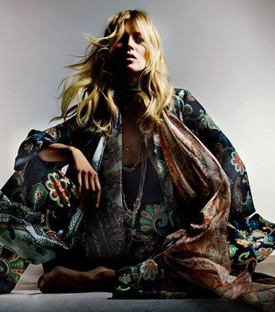تميّزت مجموعة كيت موس الجديدة لمحلات Topshop بالطابع البوهيمي غير المتكلّف
