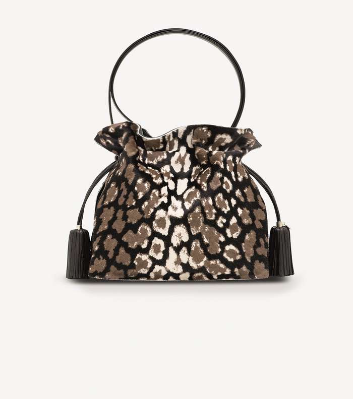 حقائب مميّزة من Loewe لإطلالة راقية