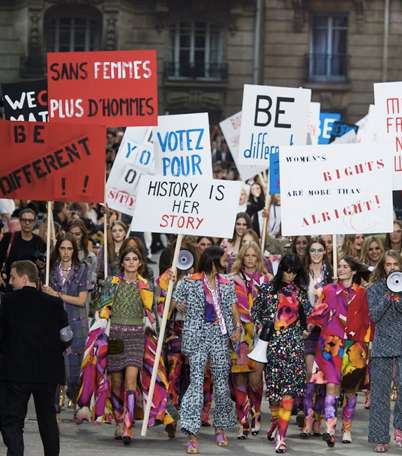 بالصور، تذكري ابرز الامور المميزة التي حصلت خلال اسبوع الموضة الباريس لصيف 2015