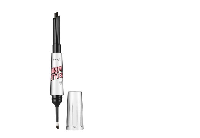 Benefit تبتكر قلم الحواجب Brow Styler لاستعمالات متعددة