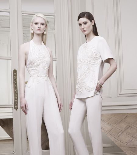إليك أزياء إيلي صعب من مجموعة Resort 2015